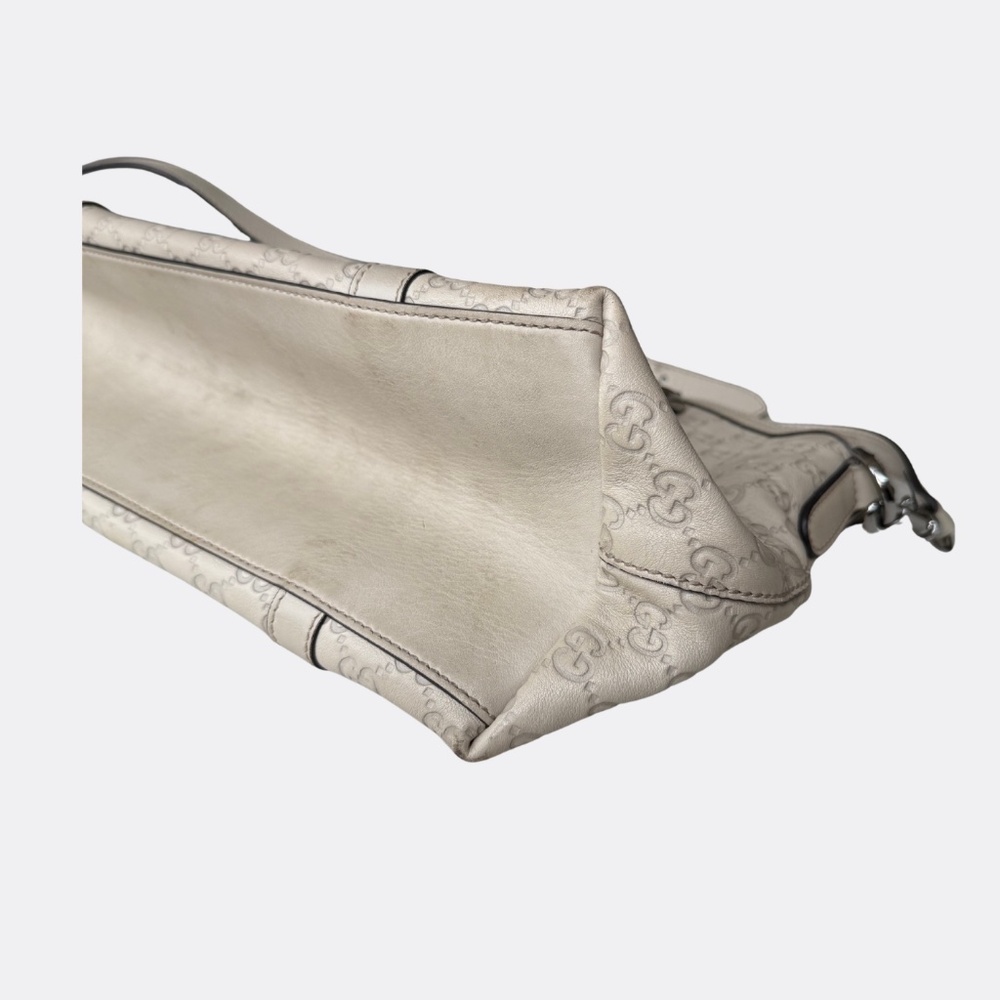 Gucci White Guccissima Leather GG Charm Convertible Bag – Good Conditi - Picture 5 of 15